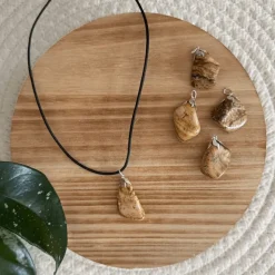 Baby Natura Landschapsjaspis edelsteen hanger – Stabiliteit & Creativiteit