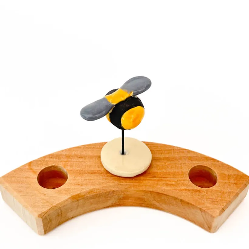 Klein dappertje Bijtje steker