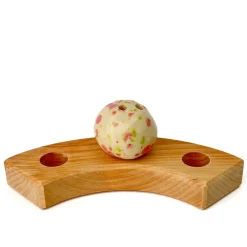 Klein dappertje Bolvaasje wit met roze en groen steker