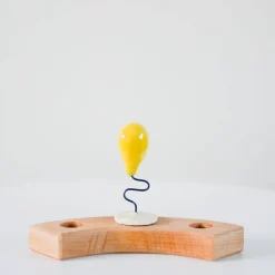 Klein dappertje Gele ballon steker